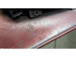 Решетка радиатора  Renault Megane 1996-2002          1.6 