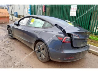 Руль  Tesla Model 3            