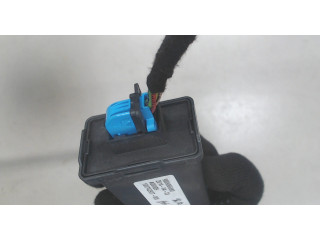 Блок предохранителей  Citroen C4 Picasso 2013-2016      9806066880     1.6