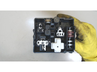 Блок предохранителей  Toyota RAV 4 2000-2005      827042030   4  1.8