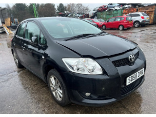 Фара передняя  Toyota Auris E15 2006-2012 левая 