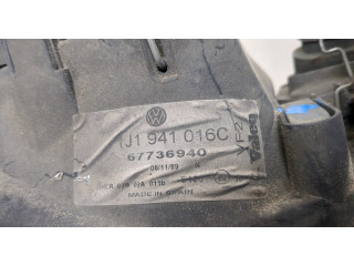 Фара передняя  Volkswagen Golf 4 1997-2005 правая 