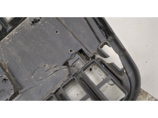 Решетка радиатора  Audi A4 (B7) 2005-2007           2.7 