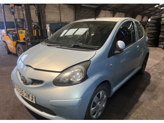 Фара передняя  Toyota Aygo 2005-2014 левая 