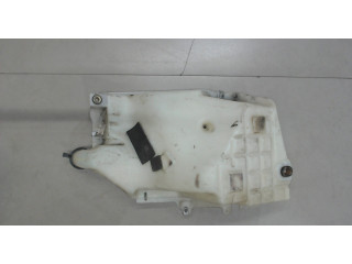 Бачок омывателя  GMC Envoy 2001-2009 15181118    4.2