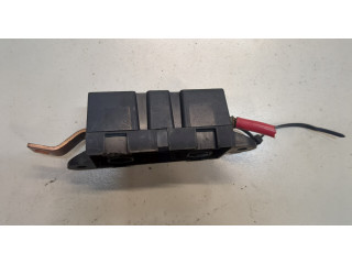 Блок предохранителей  Renault Trafic 2001-2014          1.9