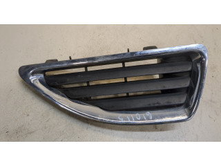 Решетка радиатора  Renault Megane 1996-2002          7700428964
