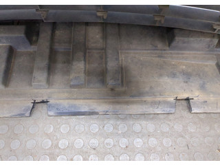 Решетка радиатора  Renault Clio 2005-2009          