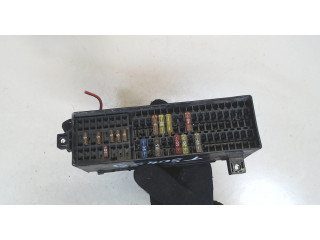 Блок предохранителей  Volkswagen Touran 2006-2010      1021501999    1.9