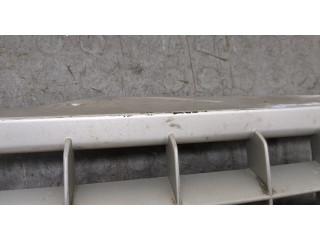 Решетка радиатора  Ford Explorer 2001-2006          5L248200