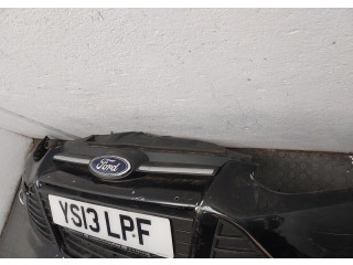 Решетка радиатора  Ford Focus 3 2011-2015          