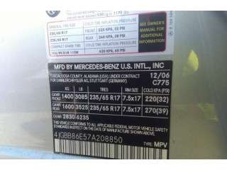 Блок предохранителей  Mercedes ML W164 2005-2011      013948411     3.5