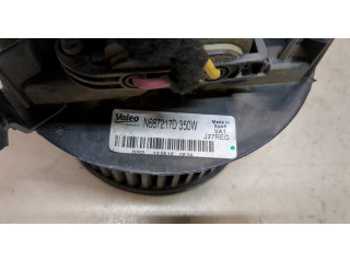 Моторчик печки  Nissan NV200 27226AX105    27226AX105   