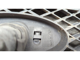 Решетка радиатора  Ford Focus 2 2005-2008          1508154, 4M518200AK