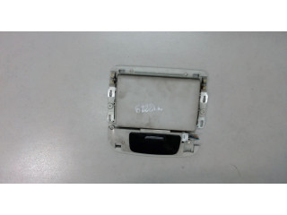 Дисплей мультимедиа  Toyota Previa (Estima) 2000-2006          