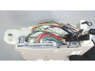 Блок БСМ  Lexus IS 2005-2013      8273053050    2.2