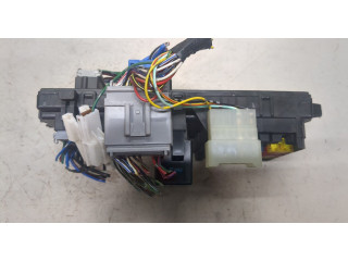 Блок предохранителей  Mitsubishi Colt 1992-1996         