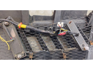 Решетка радиатора  Mitsubishi Pajero / Montero 2000-2006          MN117713