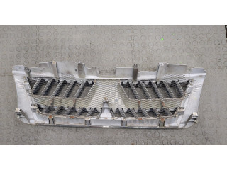 Решетка радиатора  Mitsubishi Pajero / Montero 2000-2006          MN117713