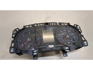 Панель приборов  Volkswagen Golf 7 2012-2017       5G1920941     
