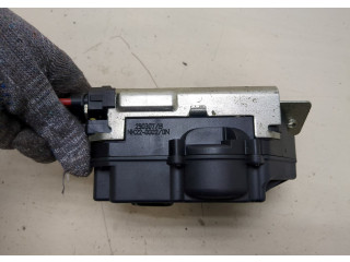 Замок багажника  Mercedes ML W164 2005-2011       