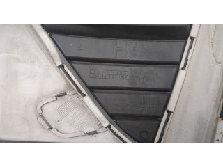 Решетка радиатора  Ford Focus 3 2011-2015          2048467, BM518200BF