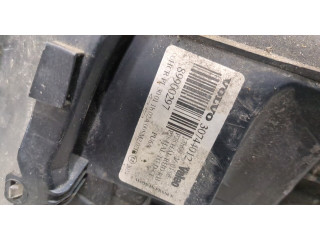 Фара передняя  Volvo XC90 2002-2006 правая 