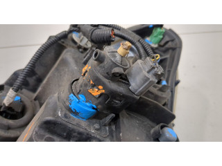 Фара передняя  Honda CR-V 2002-2006 правая 