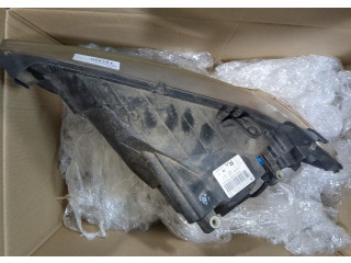 Фара передняя  Mitsubishi Colt 2008-2012 правая 