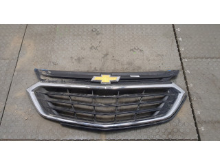 Решетка радиатора  Chevrolet Equinox 2017-          84150736