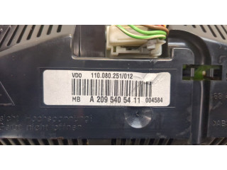 Панель приборов  Mercedes CLK W209 2002-2009            