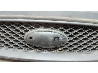 Решетка радиатора  Ford Focus 2 2005-2008          1508154, 4M518200AK
