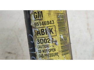 Стойка амортизатора  Chevrolet Trax 2013-2016 95367160, 13252362     