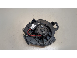 Моторчик печки  Audi A6 (C6) Allroad 2006-2012 4F0820521A    4F0820521A   