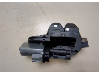 Замок багажника  Volkswagen Touareg 2010-2014       