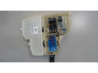 Блок предохранителей  Land Rover Freelander 2 2007-2014      LR014333, LR00154    2  2.2