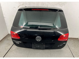 Замок багажника  Volkswagen Touareg 2010-2014       