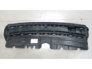 Решетка радиатора  Land Rover Range Rover Evoque 2011-2015             2.2 LR072083