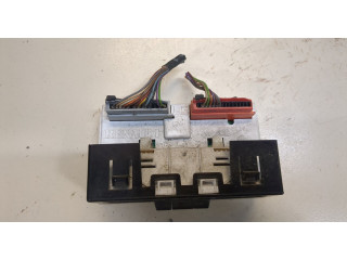 Дисплей бортового компьютера  Nissan Primastar P8200028364A, 216562178A       