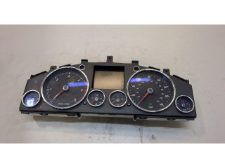 Панель приборов  Volkswagen Touareg 2002-2007       070906016BL     