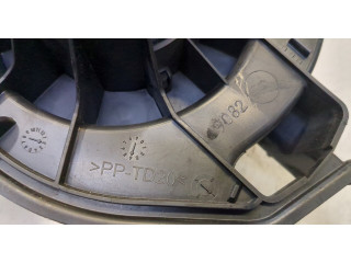 Моторчик печки  Audi A6 (C6) 2005-2011          