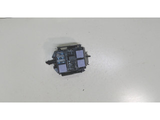 Блок реле  Renault Clio 2005-2009      8200003634    1.4