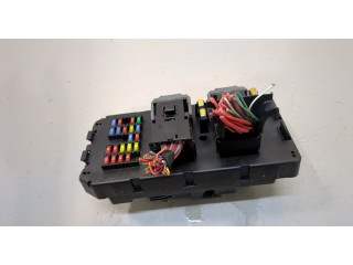 Блок предохранителей  Jeep Grand Cherokee 2004-2010      56050066ac   