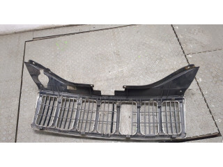 Решетка радиатора  Jeep Grand Cherokee 2004-2010          