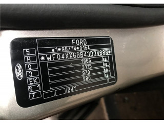 Задний фонарь        Ford Mondeo 3 2000-2007 