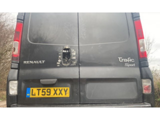 Блок предохранителей  Renault Trafic 2001-2014          2.5