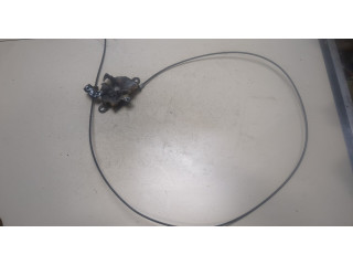 Замок капота  Toyota Yaris 2005-2011     