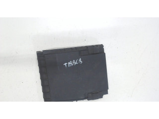 Крышка блока предохранителей  Volkswagen Golf 6 2009-2012           1.4
