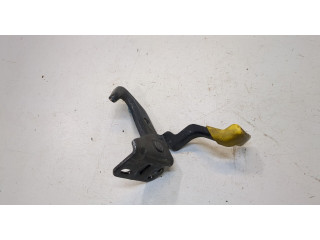Замок капота  Saturn VUE 2001-2007     