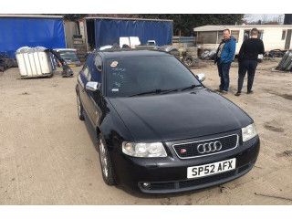 Интеркулер  Audi S3 1999-2003 1.8  8L9145806B    